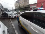 Homem é preso após descumprir medida protetiva e ameaçar mãe com tesoura em Volta Redonda