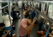 Homem é preso no Rio por série de assaltos no metrô; polícia apreende réplica de arma