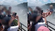 Homem arrisca vida de bebê ao segurá-lo sobre abismo de 80 metros nas Cataratas do Iguaçu
