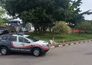 Homem é encontrado morto em praça de Arujá em caso registrado como suspeito