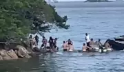 Italiano sofre ferimentos após naufrágio de lancha em Angra dos Reis; cerca de 12 pessoas estavam a bordo