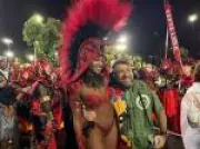 Iza fala sobre novo relacionamento com ator após beijos no Carnaval do Rio