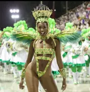 Iza retorna como rainha de bateria da Imperatriz Leopoldinense e fala sobre compromisso