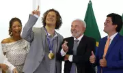 Lula recebe medalhista olímpico e anuncia mudanças na Lei de Incentivo ao Esporte