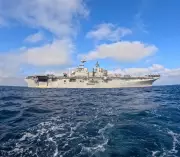 Marinha dos EUA sofre baixa e colisão no Caribe durante operação antidrogas