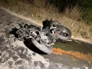 Motociclista de 26 anos morre após colidir com carro na BR-230, na Paraíba