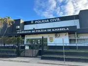 Mulher morre carbonizada em incêndio em casa em Ilhabela, SP