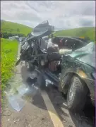 Mulher morre em colisão entre duas carretas e carro na BR-393, em Três Rios