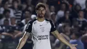 Pedro Raul enfrenta situação similar no Corinthians e busca reconquistar espaço no time