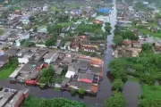 Peruíbe Submersa: Drone Revela Cenário de Devastação Após Chuvas Históricas em SP