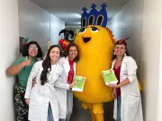 Pinto da Madrugada leva alegria do Carnaval a pacientes do HU da Ufal em ação humanizadora