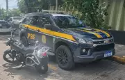 PRF apreende moto com placa adulterada de carro na Via Dutra, em Resende