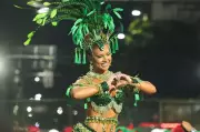 Rainhas de Bateria Brilham em Ensaios Finais do Carnaval Carioca