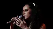Registro inédito de show histórico de Maria Bethânia em Buenos Aires é revelado