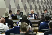 Relator da CPMI do INSS pede quebra de sigilos bancário e fiscal de Lulinha