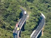 Rodovia Anchieta passa por obras de modernização para aumentar segurança viária