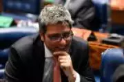 Senador Carlos Portinho declara a Bolsonaro que não concorrerá se não for reeleito