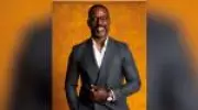 Sterling K. Brown defende representação de homens negros íntegros na TV em entrevista exclusiva