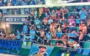 Torcedor do O'Higgins é preso após imitar macaco em jogo contra o Bahia na Libertadores