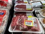 Trump assina decreto para aumentar importação de carne argentina com tarifas reduzidas