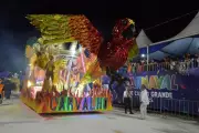 Vila Carvalho é campeã do Carnaval 2025 em Campo Grande; confira programação de 2026