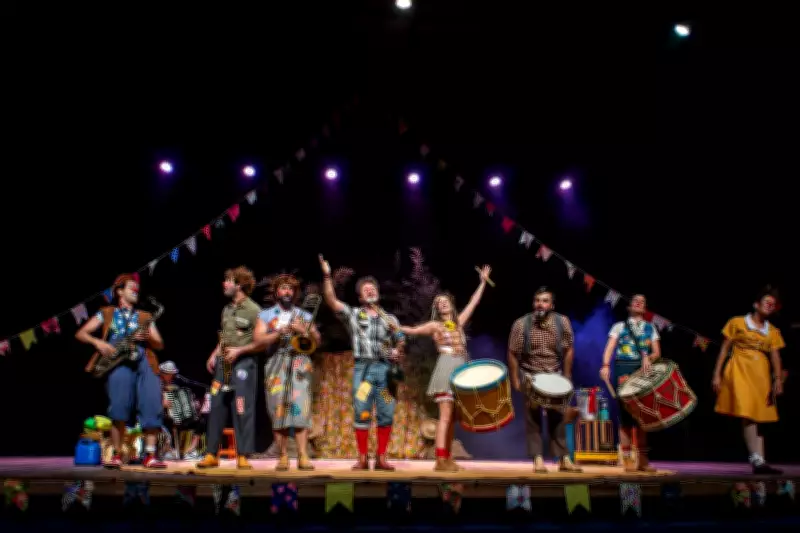 34º Festival de Curitiba começa com centenas de atrações e Mostra São Paulo Showcase