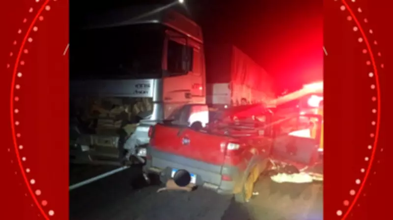 Acidente entre três veículos na PR-092 deixa dois mortos e sete feridos em Arapoti