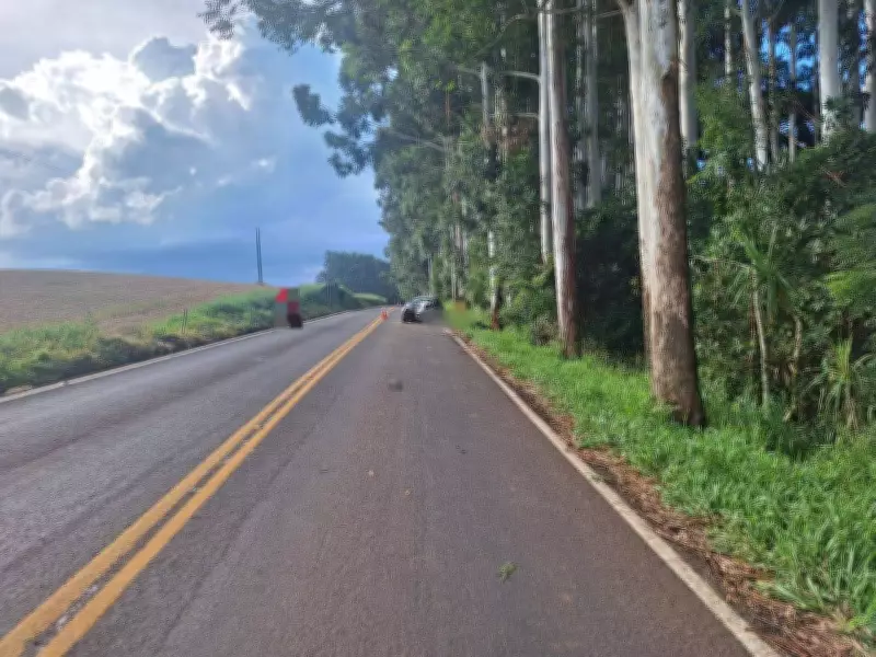 Acidente fatal na SC-161: jovem de 22 anos morre e três ficam feridos em Palma Sola