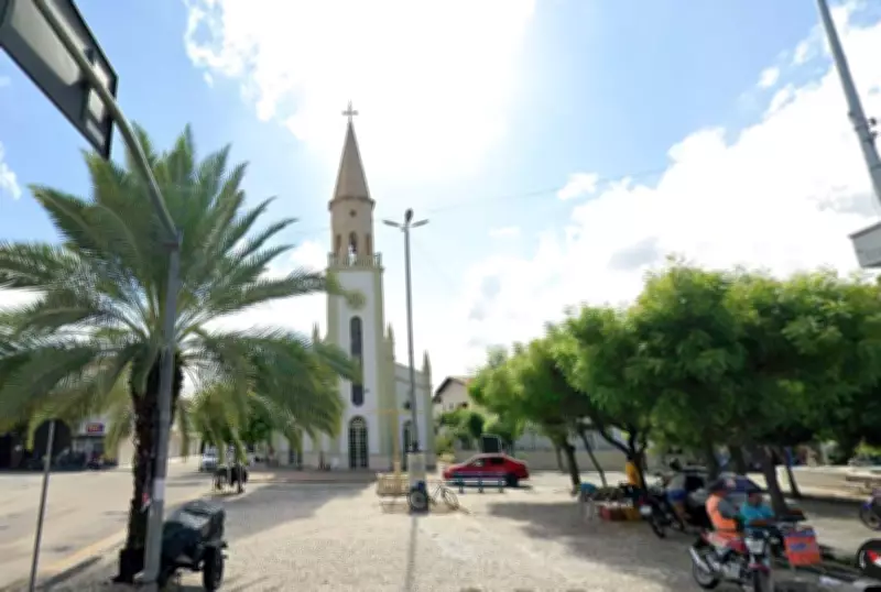 Agricultor do Ceará encontra líquido preto ao perfurar poço e suspeita ser petróleo