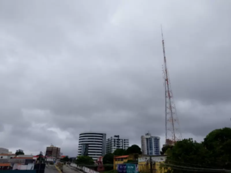 Alagoas em alerta para chuvas moderadas com ventos e raios até domingo