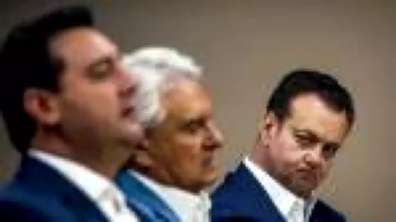 Aliados de Flávio Bolsonaro avaliam impacto da entrada de Caiado na corrida presidencial