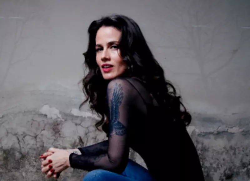 Ana Cañas estreia turnê 'Rita total' em homenagem a Rita Lee em São Paulo