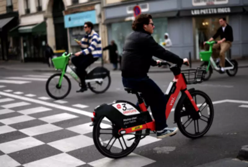 Anne Hidalgo deixa prefeitura de Paris após 12 anos de revolução urbana e sustentável