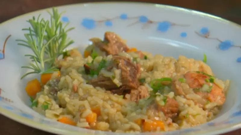 Aprenda a preparar um delicioso arroz com fraldinha: receita completa passo a passo
