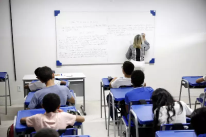 Assembleia do RN aprova reajuste de 5,4% no salário dos professores estaduais