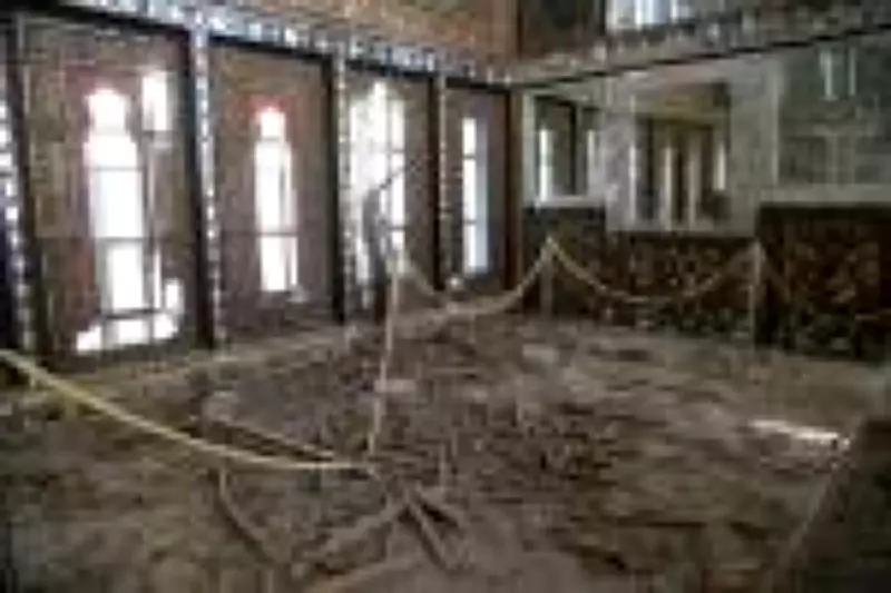 Ataques dos EUA e Israel danificam mais de 120 museus e sítios históricos no Irã