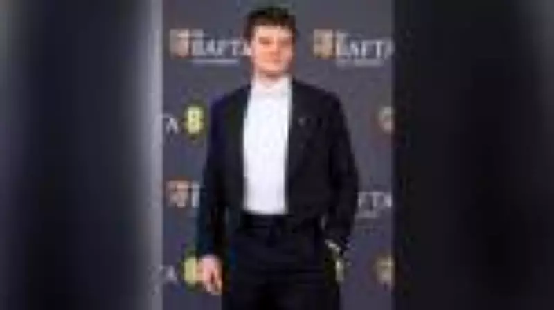 Ativista com Tourette causa constrangimento no Bafta; Robert Aramayo pede compreensão