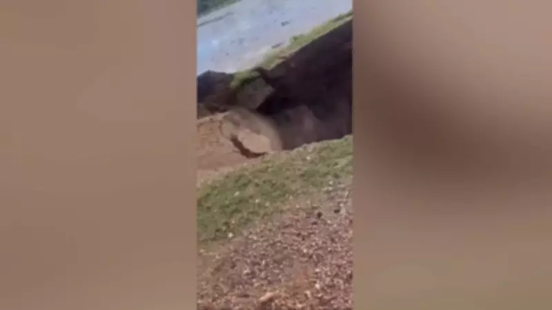 Açude se rompe após fortes chuvas em Cruzeta, no Rio Grande do Norte