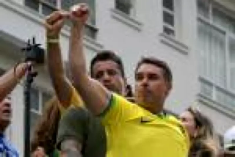 Ausências de Michelle e Tarcísio marcam ato de Flávio Bolsonaro na Paulista