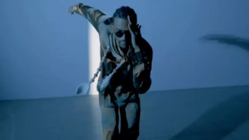 AVIL celebra arte manual com desfiles de crochê, macramê e barro na Semana do Artesão