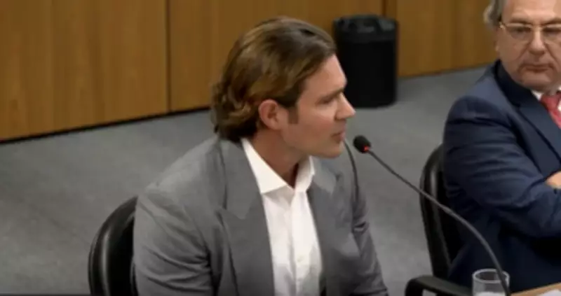 Banqueiro Daniel Vorcaro chega a Brasília para cumprir pena em penitenciária federal