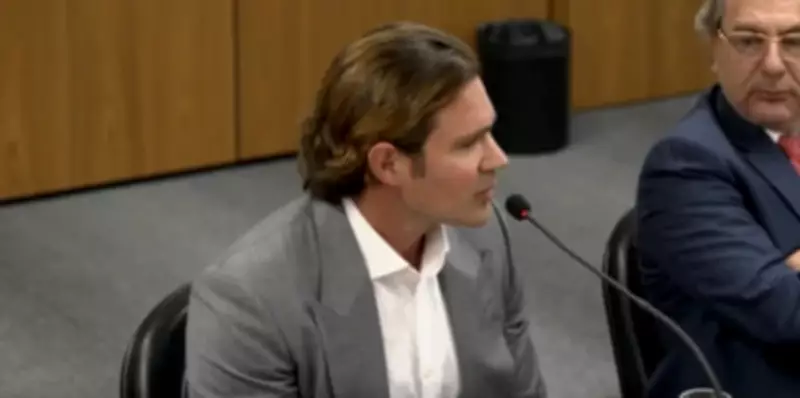 Banqueiro Daniel Vorcaro é transferido para PF em Brasília; delação é cogitada