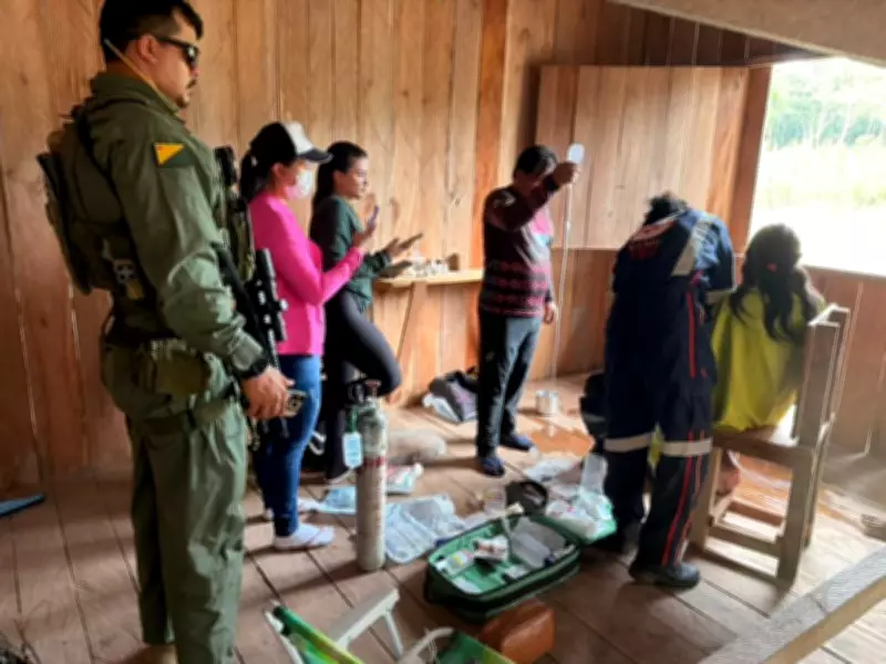 Bebê indígena com pneumonia é resgatado de helicóptero em aldeia no Acre