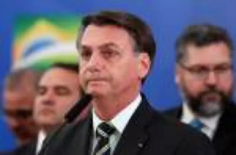 Bolsonaro mantém quadro estável em UTI, com melhora clínica após pneumonia bacteriana