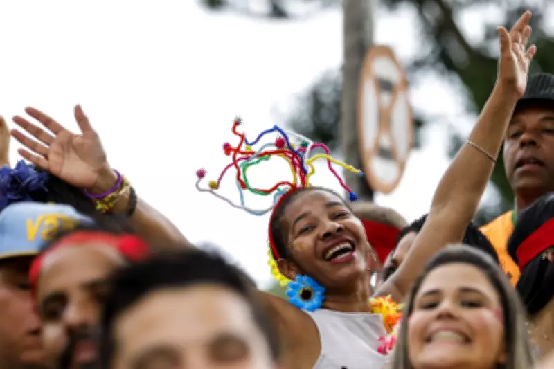 Brasil é o 7º país mais feliz do mundo, com 80% da população se declarando contente