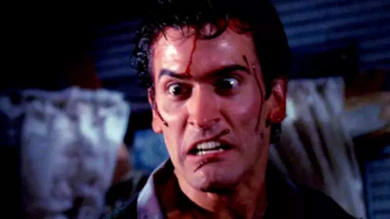 Bruce Campbell, astro de 'Uma Noite Alucinante', revela diagnóstico de câncer tratável