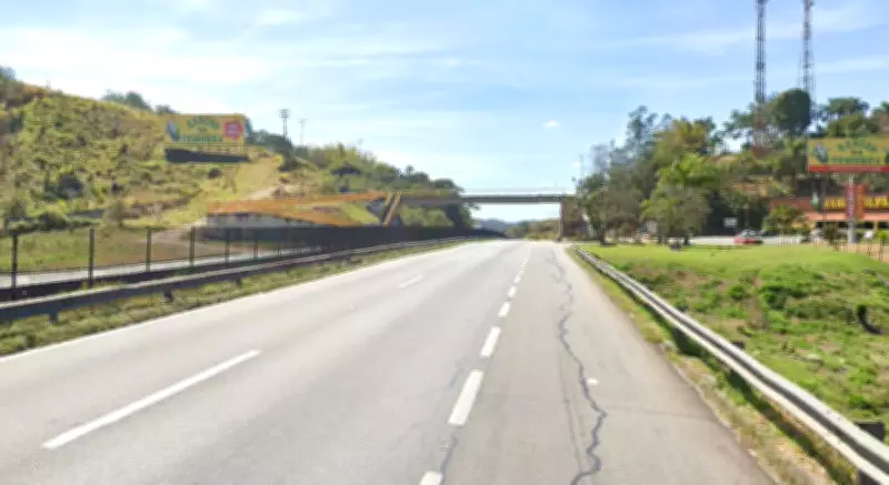 Caminhão colide contra muro na Dutra em Arujá e vítima é resgatada por helicóptero