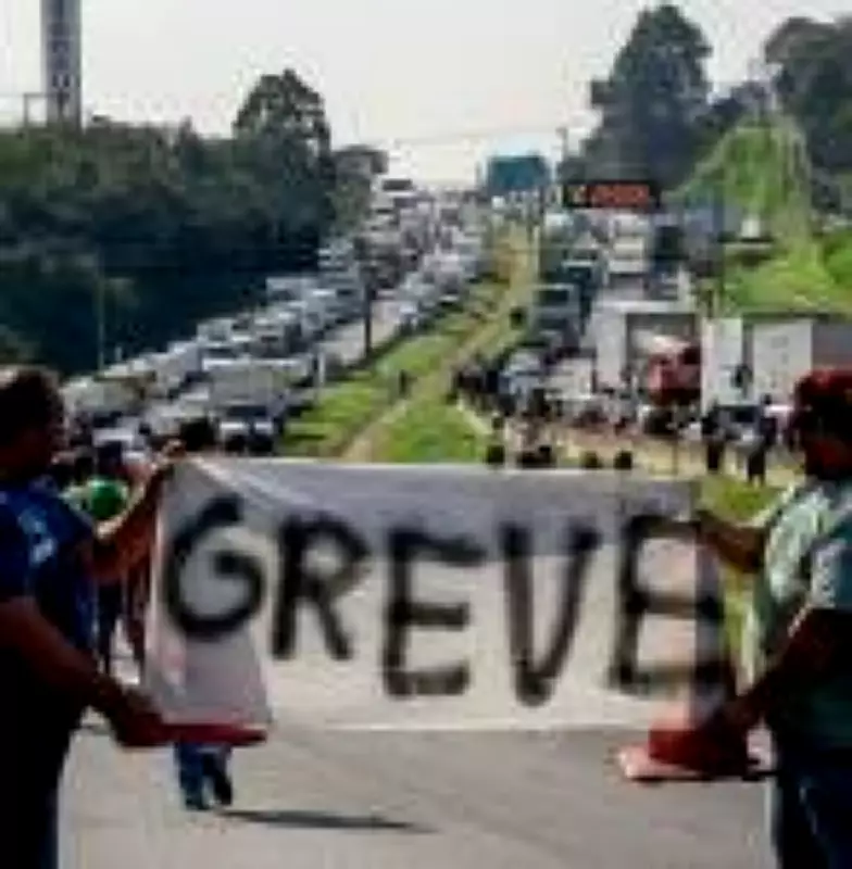 Caminhoneiros mantêm ameaça de greve e aguardam medidas do governo Lula sobre diesel e fretes