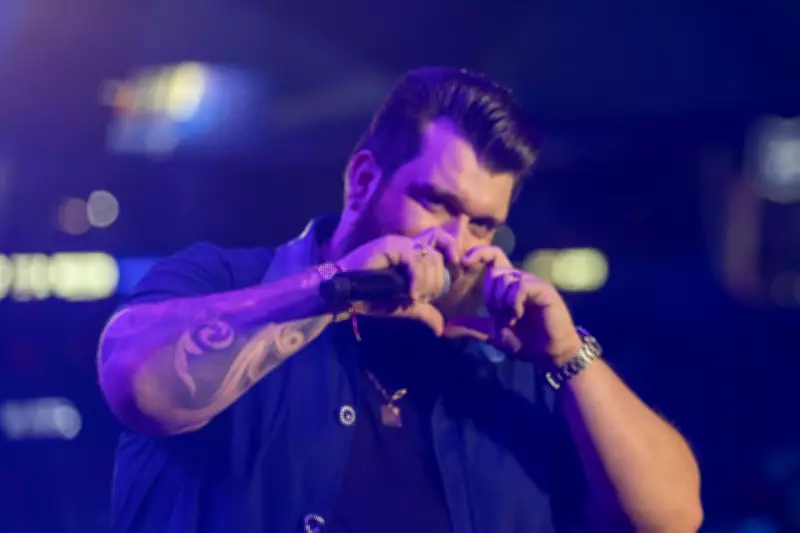 Cantor Panda confirma presença na Festa do Peão de Barretos e celebra parceria com Guilherme e Benuto