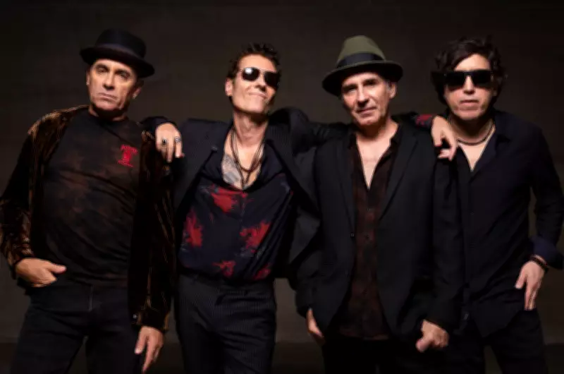 Capital Inicial homenageia Renato Russo com Dado Villa-Lobos no Rock in Rio 2026